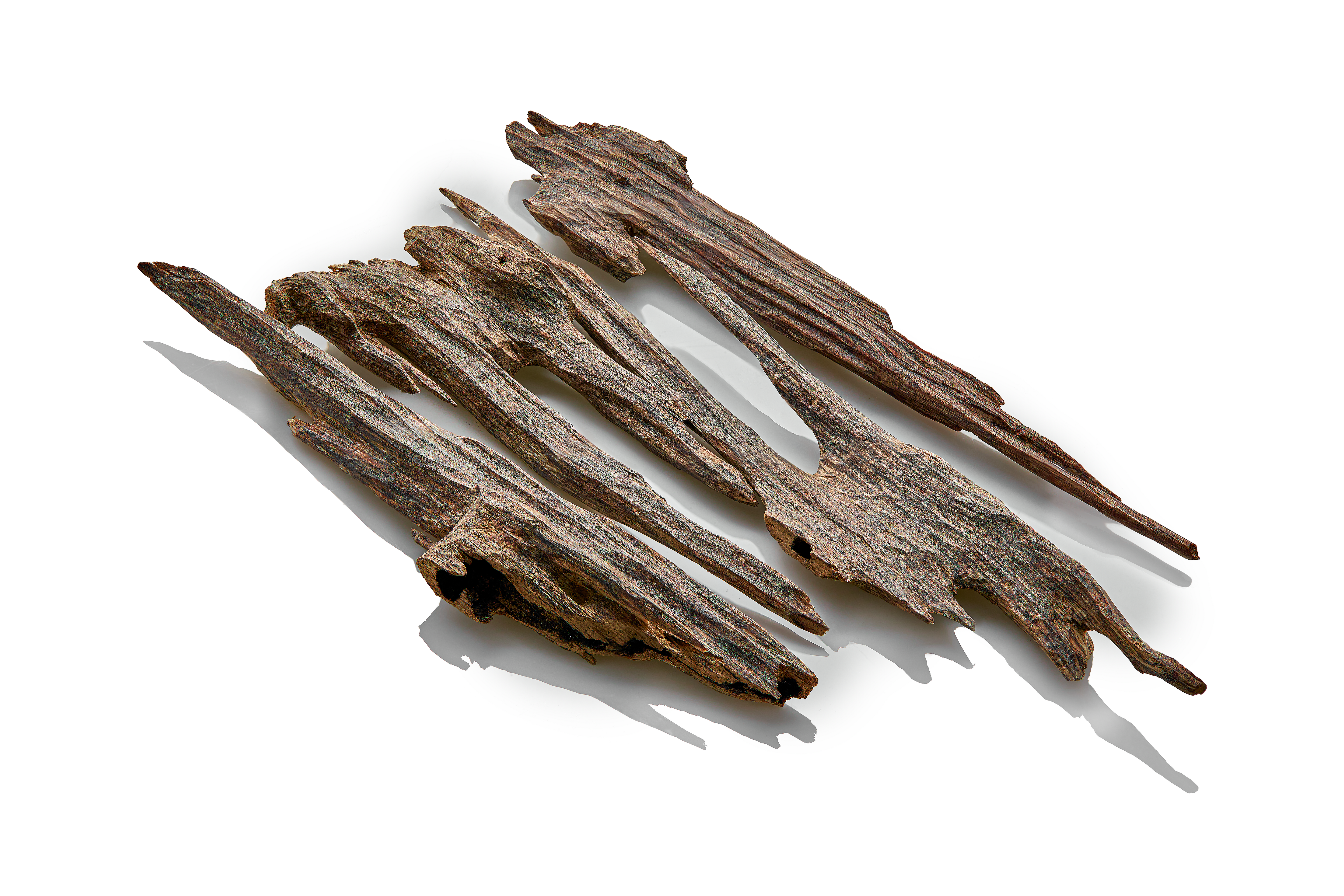 عود هندي طبيعي زورا وسيوفي